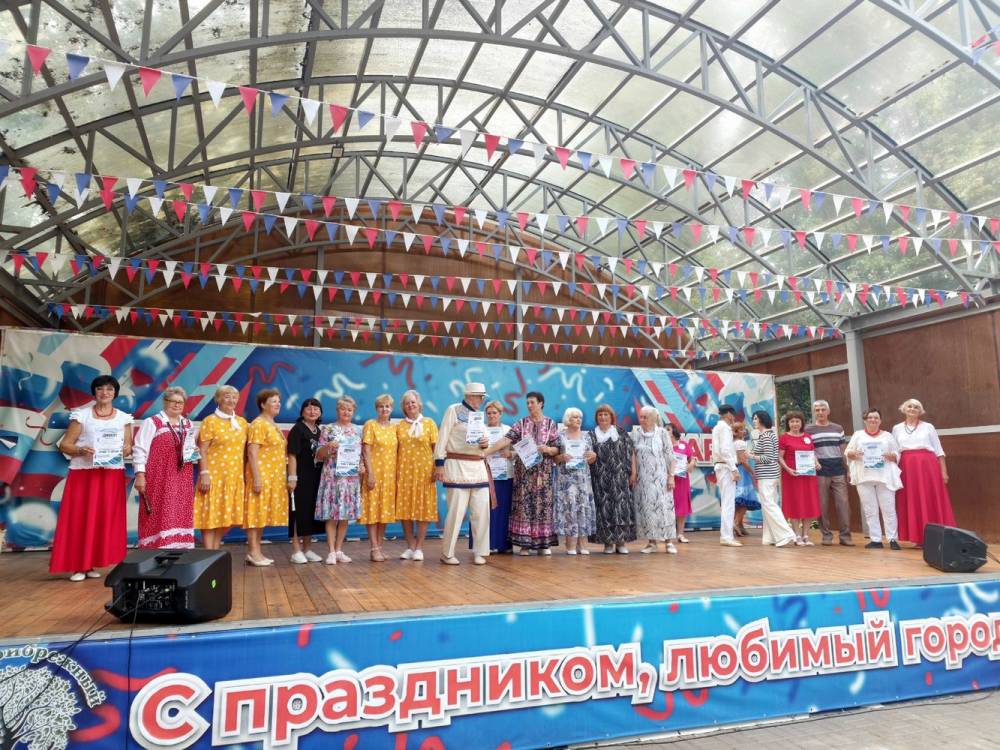 XVII открытый городской фестиваль-конкурс любительского творчества &laquo;Рояль в кустах&raquo;