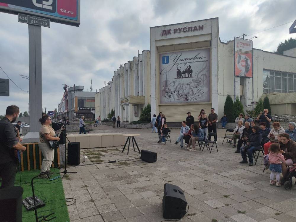 Площадь ДК &laquo;Руслан&raquo; пела вместе с М7!